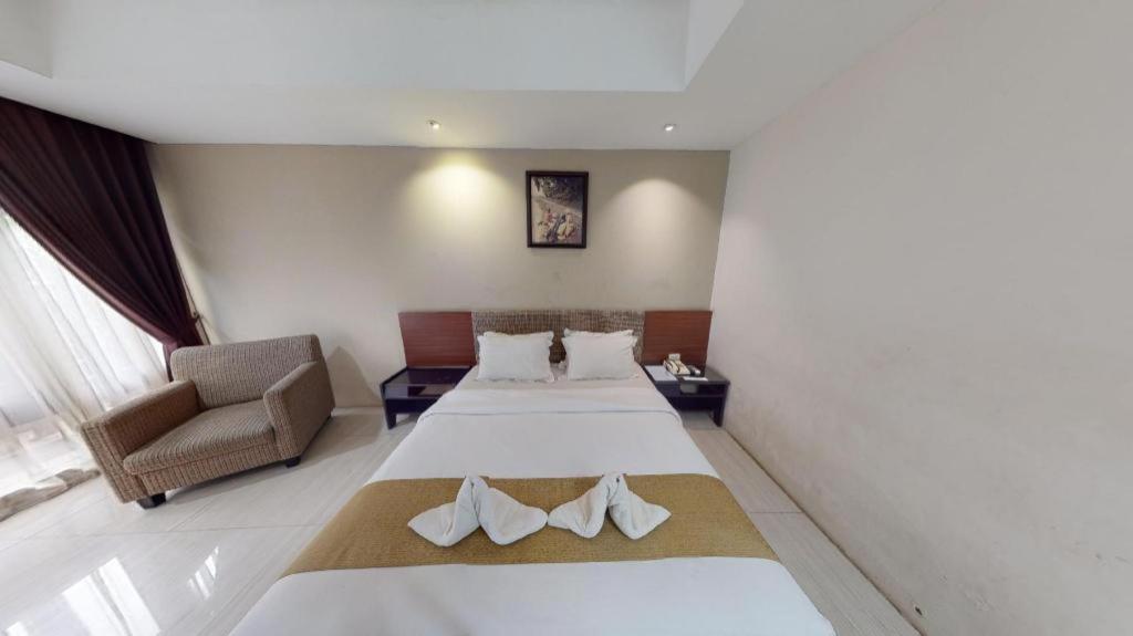 New Grand Park Hotel Surabaya Exterior photo
